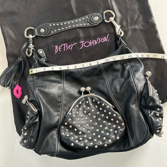 Betsey Johnson Handbags - BETSEY JOHNSON VINTAGE RARE BLACK GENUINE LEATHER STUDDED HANDBAG FABULOUS BAG!
